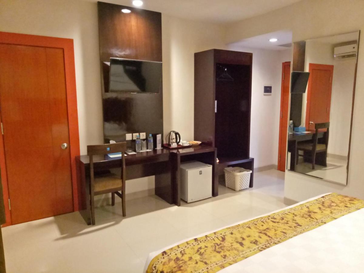 Jelita Bandara Hotel Banjarbaru Luaran gambar